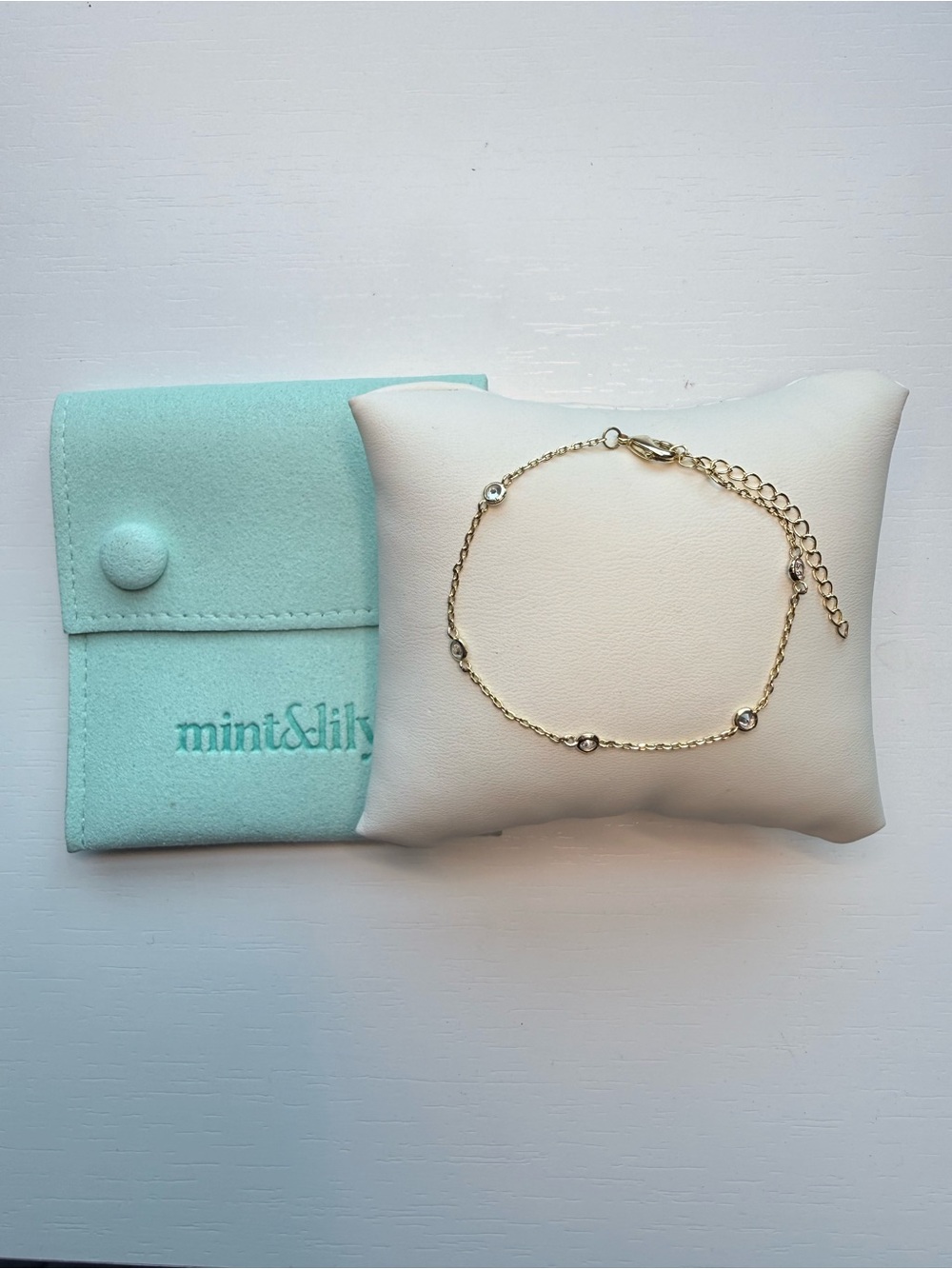mint&lily Gold Crystal Station Bracelet - Delicate Gold Chain with Sparkle